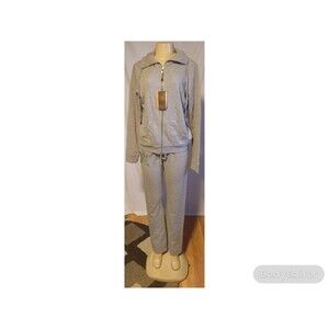 Gray Sweatsuit With Star L